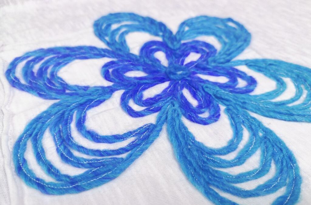 Flor bordado de cornely