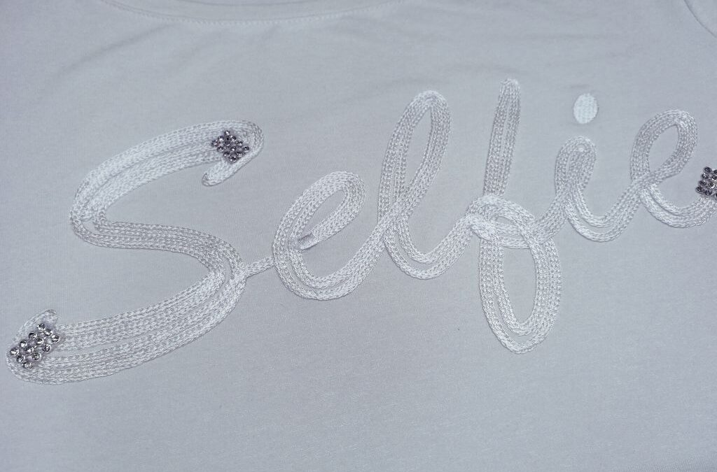 Palabra bordado de cornely