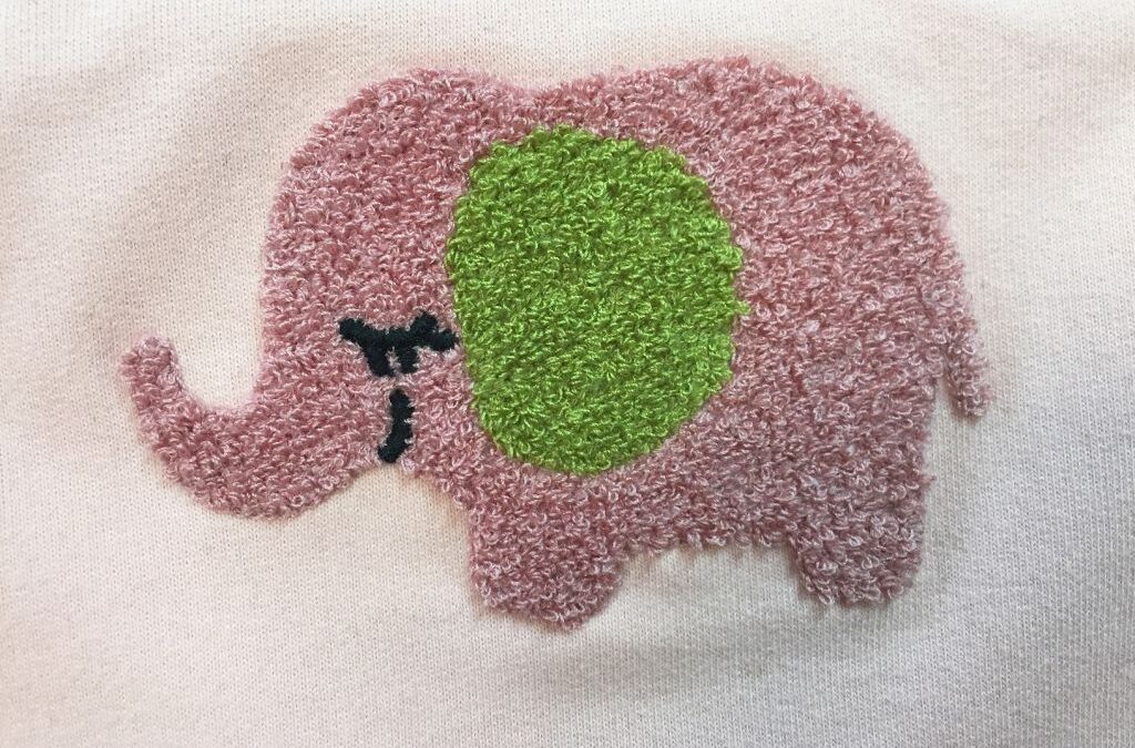 Bordado elefante en musgo